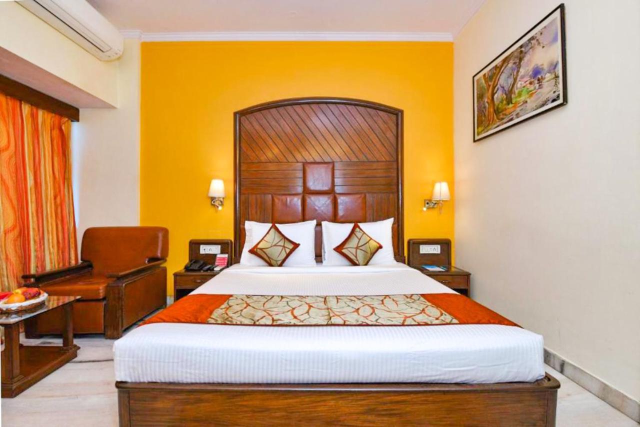The Beaufort Inn New Delhi Eksteriør billede